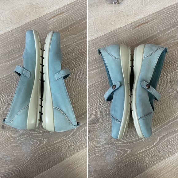 HOTTER Suede Light Baby Blue Mary Janes Size 6 - Picture 3 of 9